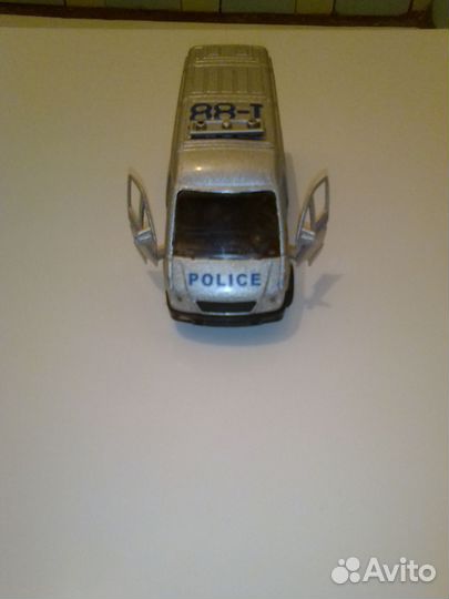 Модель автомобиля газель 1:43