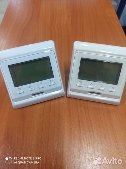 Программируемый термостат E51.716 белый, бежевый