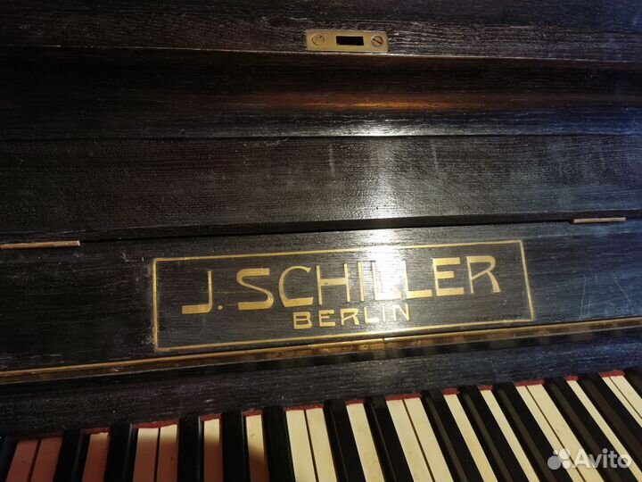 Пианино J. Schiller berlin