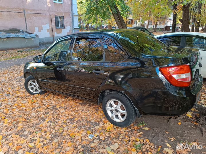 LADA Granta 1.6 МТ, 2015, 107 000 км