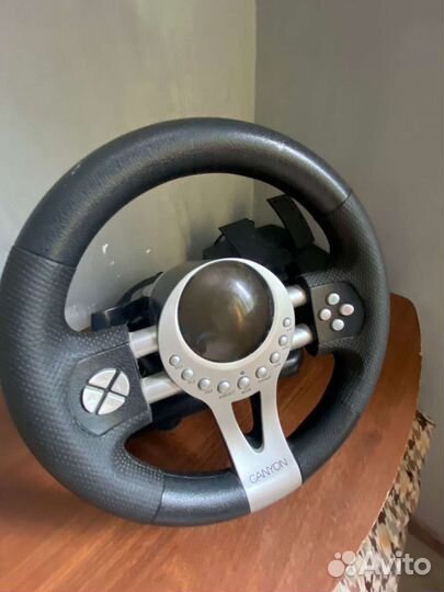Игровой руль с педалями для пк