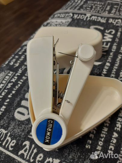 Швейная машинка Стежок 1993г