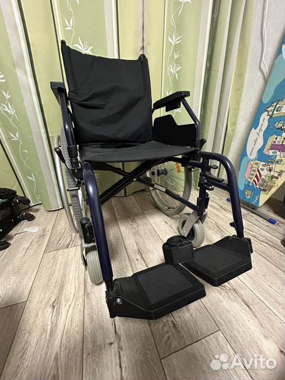 Инвалидная коляска