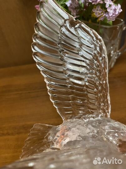 Хрустальные орёл и морской конёк, Франция