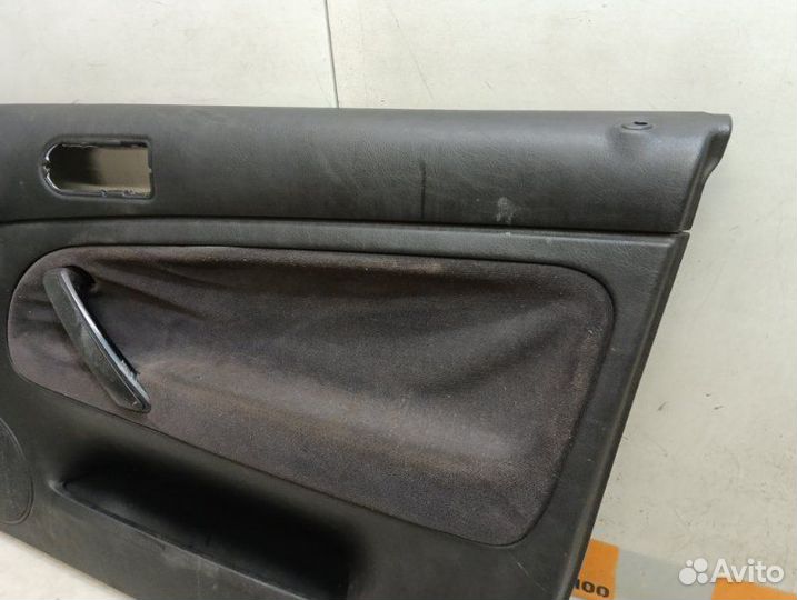 Обшивка двери передняя правая Volkswagen Passat B5