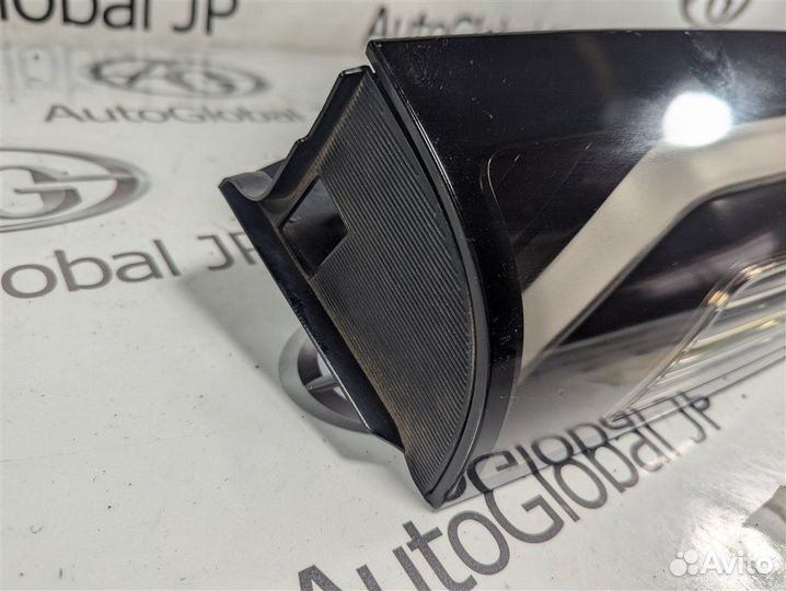 Фонарь задний правый Honda Stepwgn