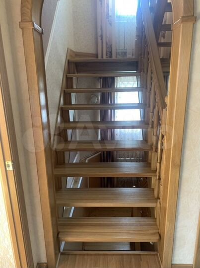 Дом 330 м² на участке 17 сот.