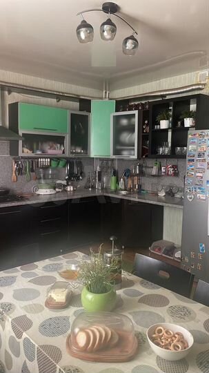 Коттедж 220 м² на участке 10 сот.