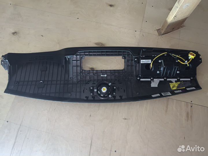 Торпедо накладка панели приборов Range Rover 02-12