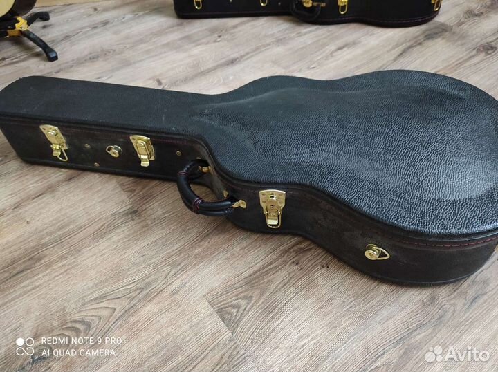 Кофр, кейс для гитары