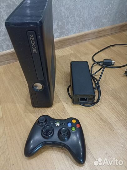 Xbox 360 slim 250gb Freeboot Rgh 3.0