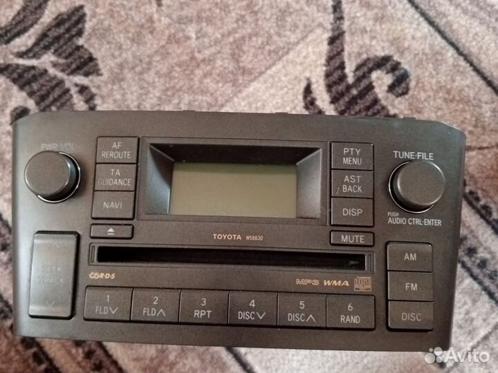 Магнитофон на тойота авенсис