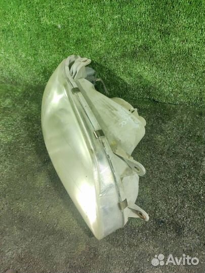 Фара KIA Carnival / Sedona (1998-2006)