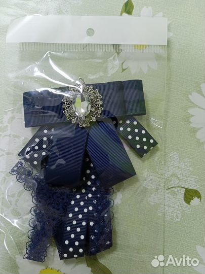 Брошки-бантики