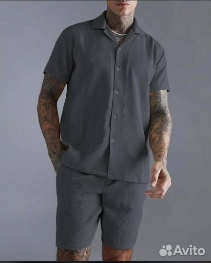 Мужской костюм