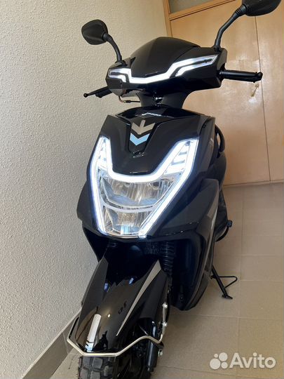 Скутер Scirocco