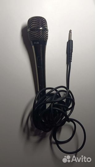 Микрофон для караоке проводной
