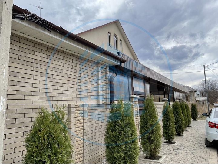 Дом 239,5 м² на участке 6 сот.