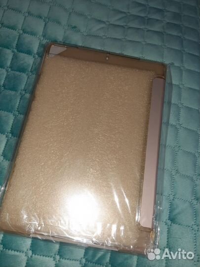 Чехол на Apple iPad 10.2