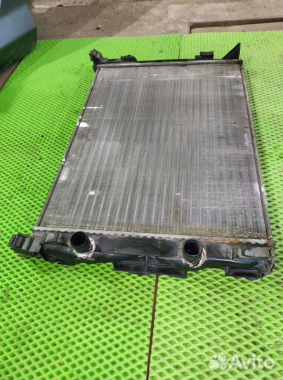 Радиатор охлаждения Renault Megane 2