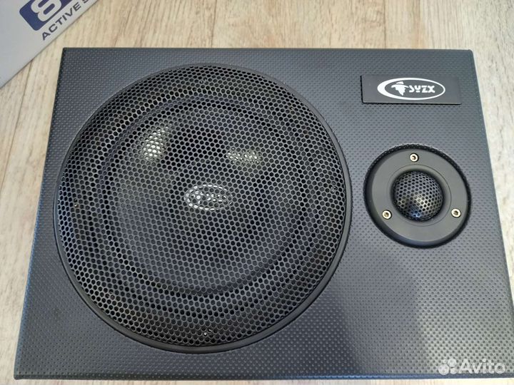 Новый активный сабвуфер syzx V-US80 под сиденье