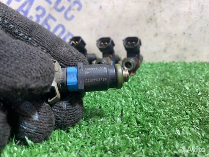 Форсунка топливная Skoda Fabia хэтчбек 1.6 CFN