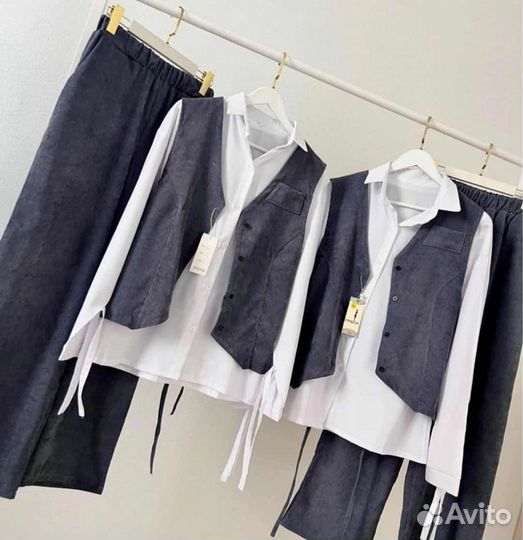 Костюм женский