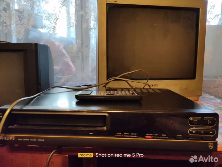 Видеомагнитофон philips