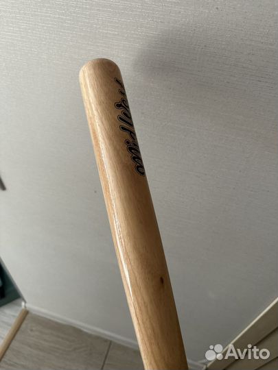 Бейсбольная бита