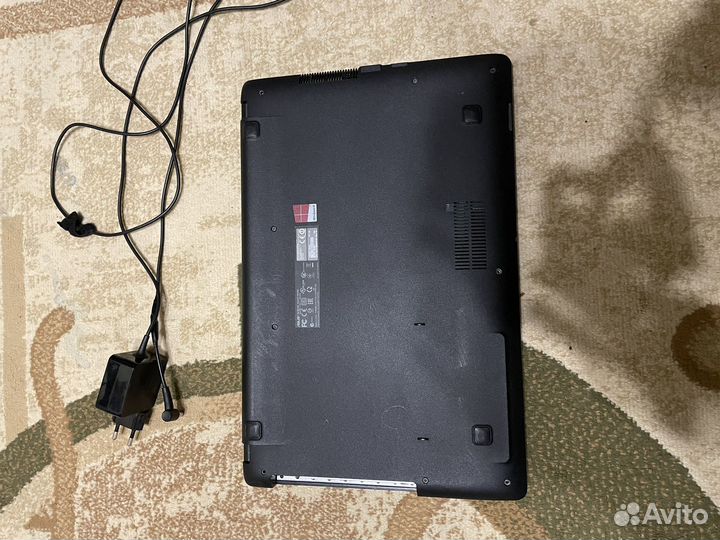 Ноутбук asus r512m