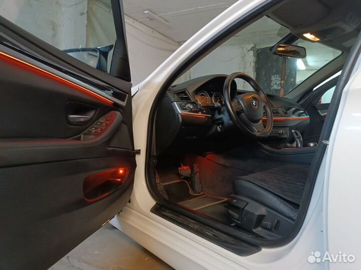 Контурная подсветка салона авто