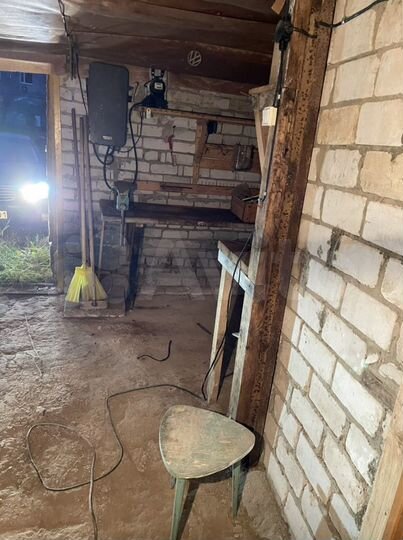 Гараж, > 30 м²