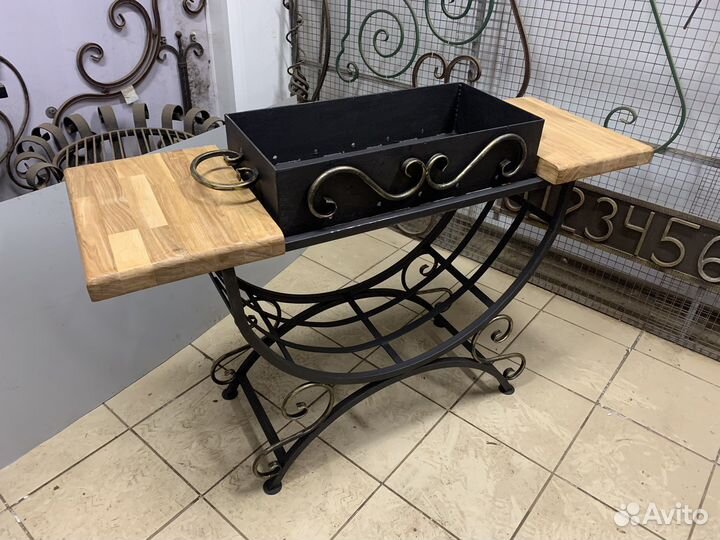 Съемный Мангал с подставкой и с дровницей