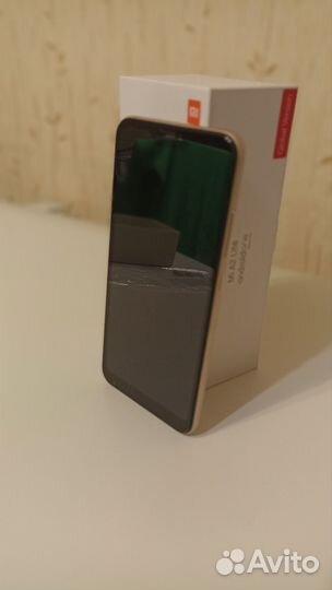 Xiaomi Mi A2 Lite Android One, 4/32 ГБ