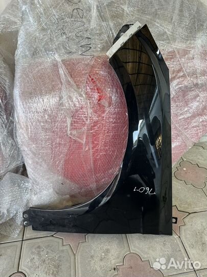 Форд фокус 3 крыло передний левый черный оригинал