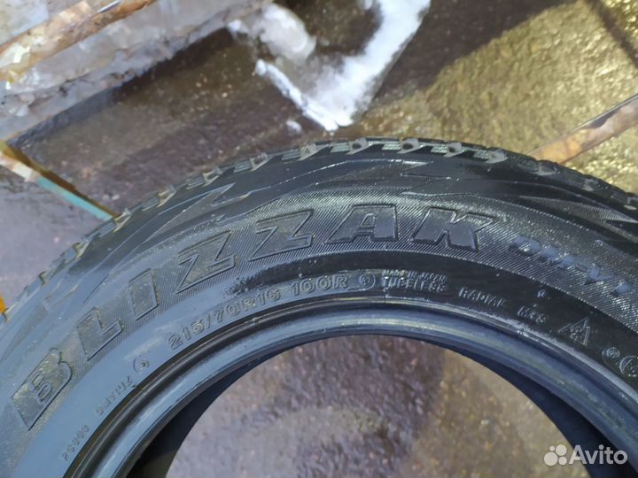 Bridgestone Blizzak DM-V1 215/70 R16 100R