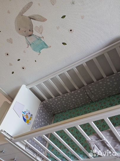 Детская кроватка с комодом