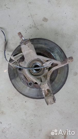 Кулак поворотный передний Peugeot 308