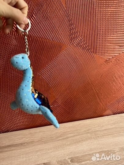 Брелок динозавр 17/11 см