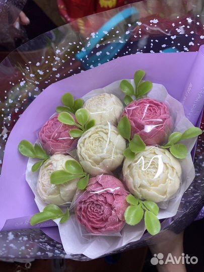 Букет из шоколадных пионов