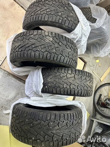 Pirelli Ice Zero 265/45 R20