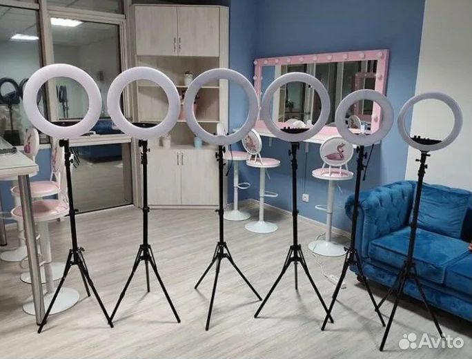 Кольцевая лампа в наличии