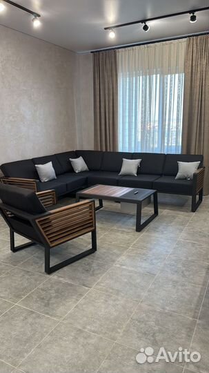 Садовая и уличная мебель