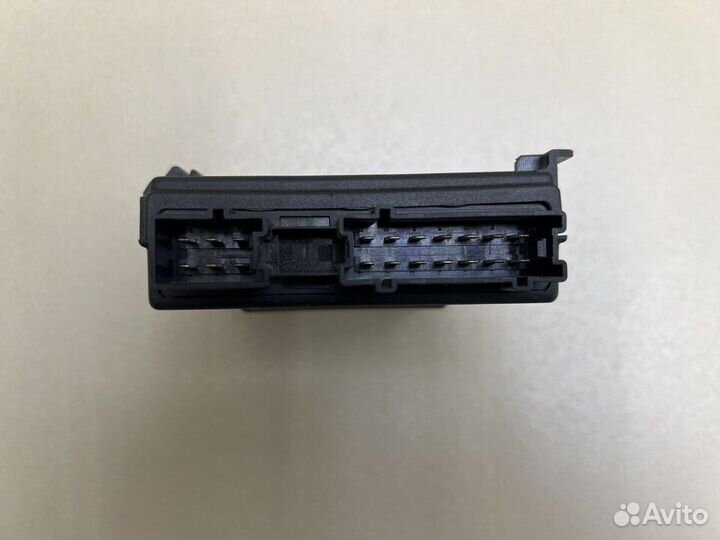 Блок управления крышкой багажника Mercedes W219