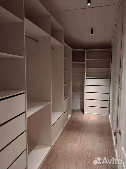 Гардеробная на заказ, производство мебели