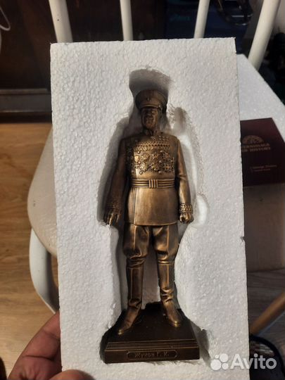 Бронзовая статуэтка