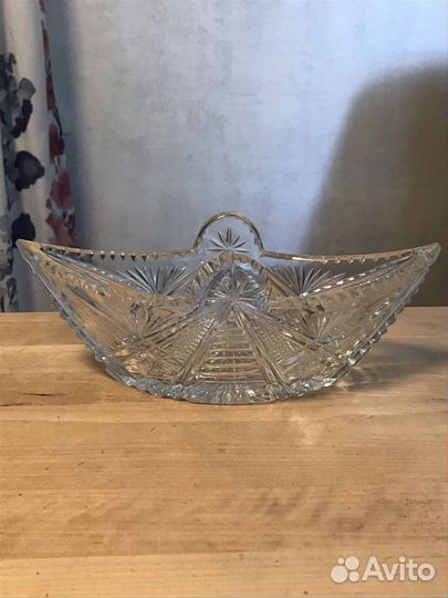 Хрустальная ваза лодочка