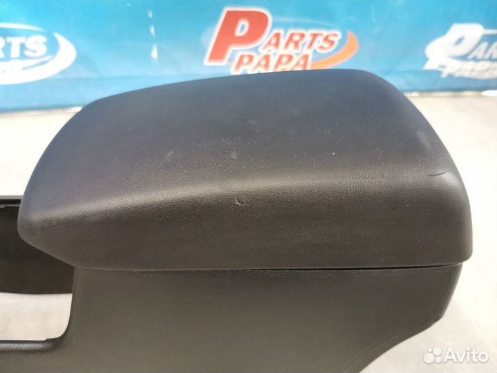 Подлокотник Mazda 3 BK 1.6 Z6 2006