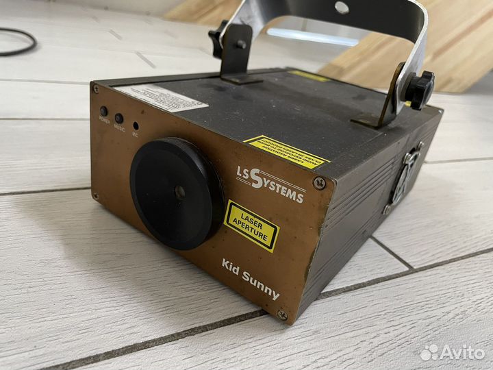 Лазерный проектор, светомузыка