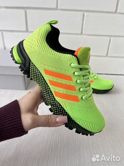 Новые кроссовки Adidas